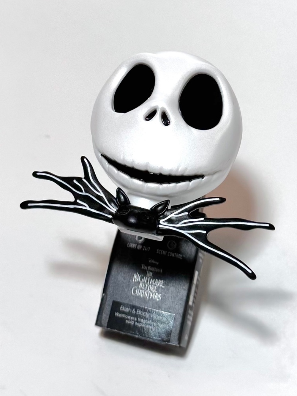 JACK SKELLINGTON Scent Control Nightlight Wallflowers Fragrance Plug